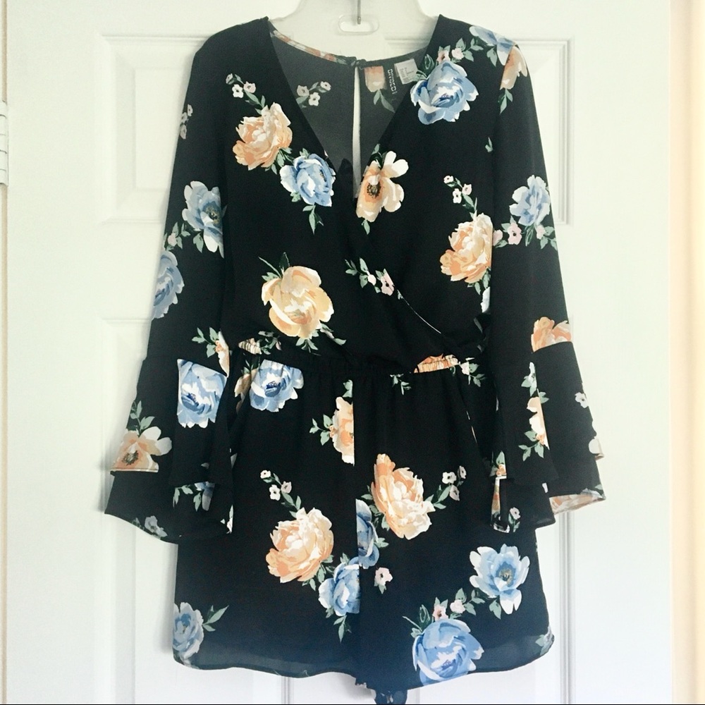 H&M Divided Ruffle Long Sleeve Floral Romper